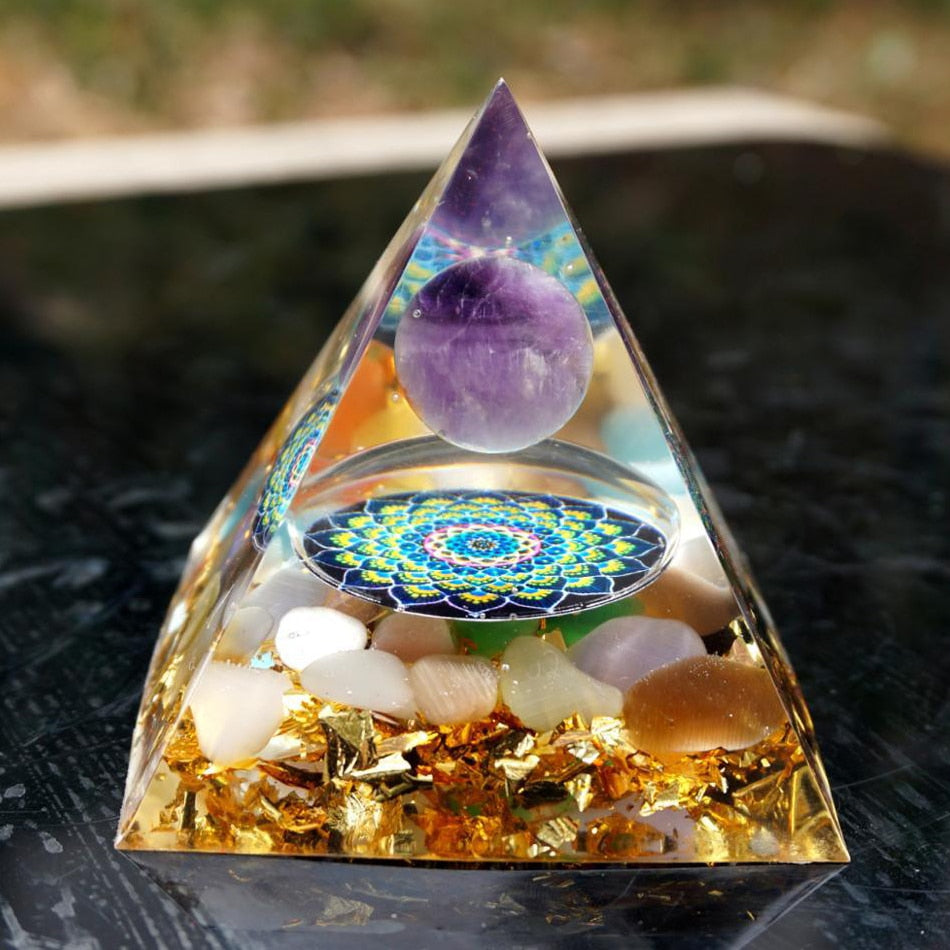 Energy Generator Orgone Pyramid Amethyst Peridot Healing Natural Crystal Reiki Chakra Generator Orgonite Pyramid Meditation Tool