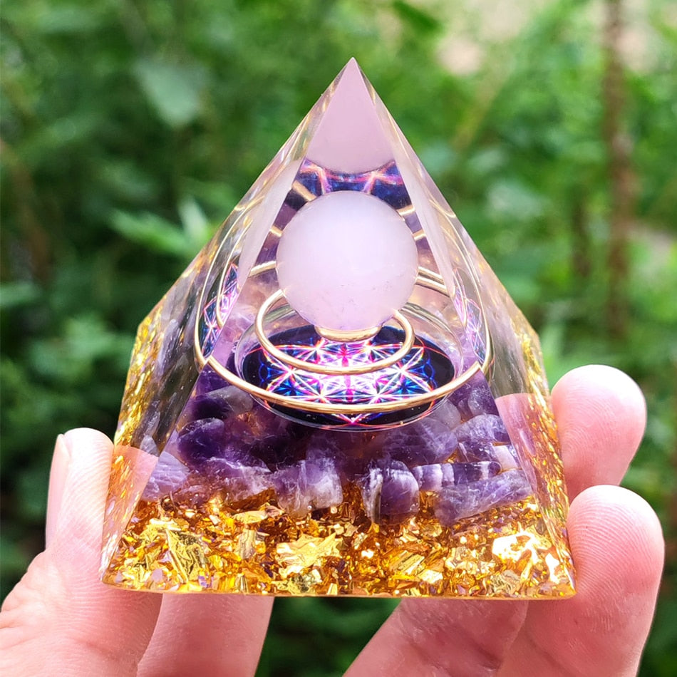 Energy Generator Orgone Pyramid Amethyst Peridot Healing Natural Crystal Reiki Chakra Generator Orgonite Pyramid Meditation Tool