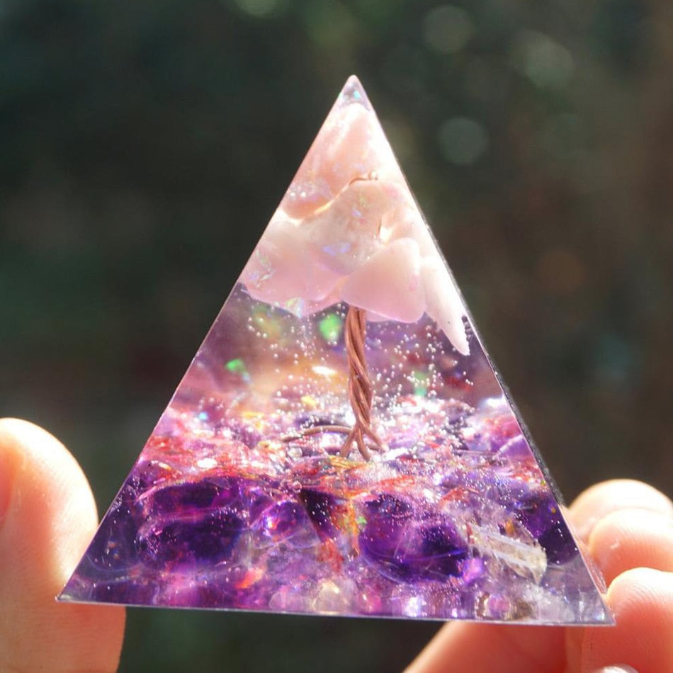 Energy Generator Orgone Pyramid Amethyst Peridot Healing Natural Crystal Reiki Chakra Generator Orgonite Pyramid Meditation Tool